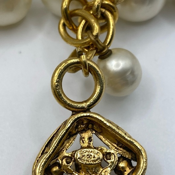 Vintage Chanel Two Strand Pearl 12mm Necklace W/Gripoix Clap - Picture 8 of 14